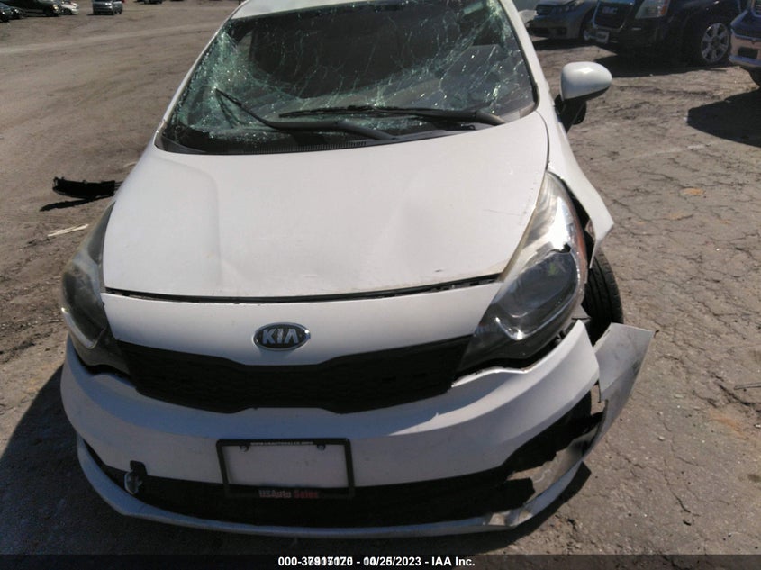 2016 KIA RIO auction photo 6