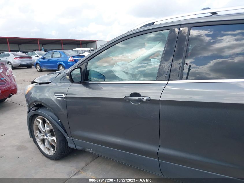 1FMCU9J99GUA12231 2016 Ford Escape Titanium