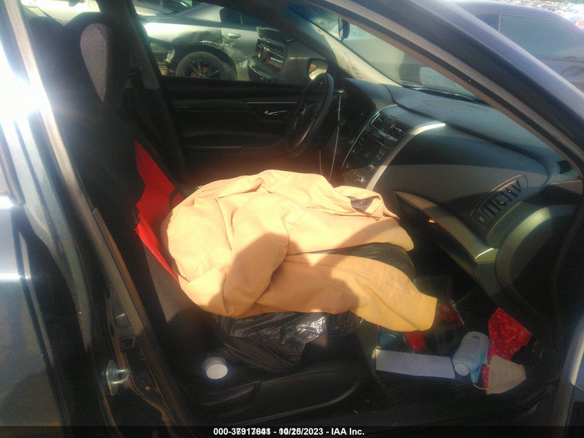 2015 NISSAN ALTIMA auction photo 5