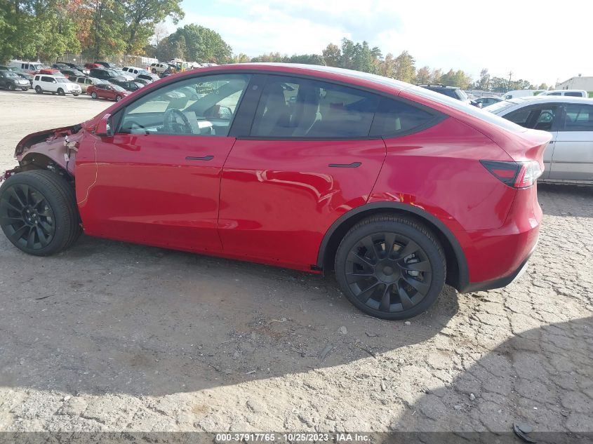 7SAYGDEE4PF707613 2023 Tesla Model Y