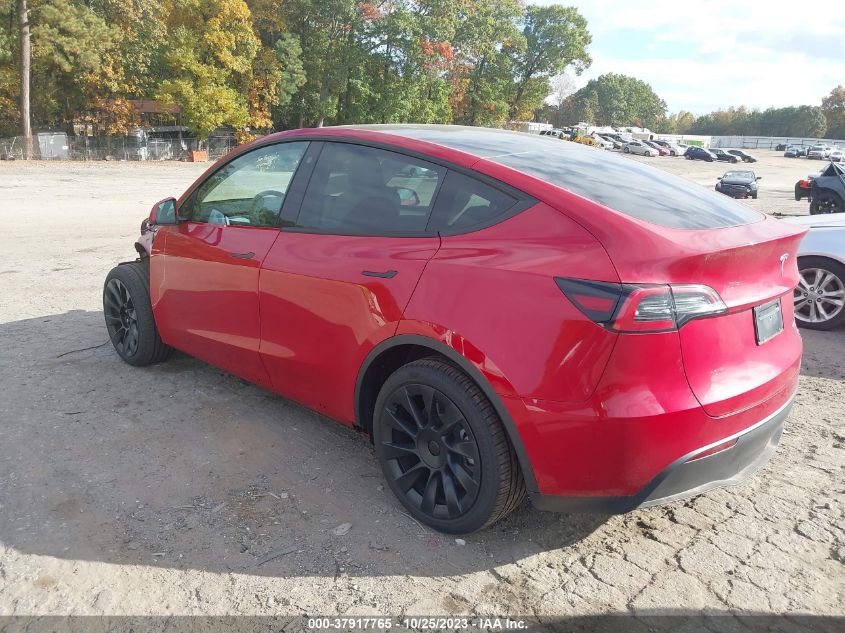 7SAYGDEE4PF707613 2023 Tesla Model Y