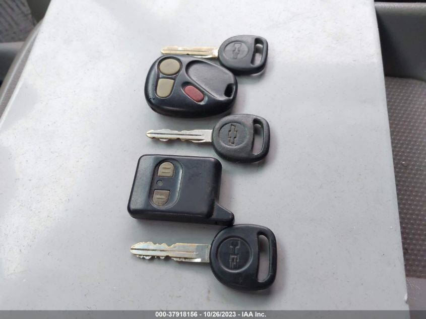 2002 Chevrolet Tahoe Lt VIN: 1GNEK13Z32J251373 Lot: 37918156