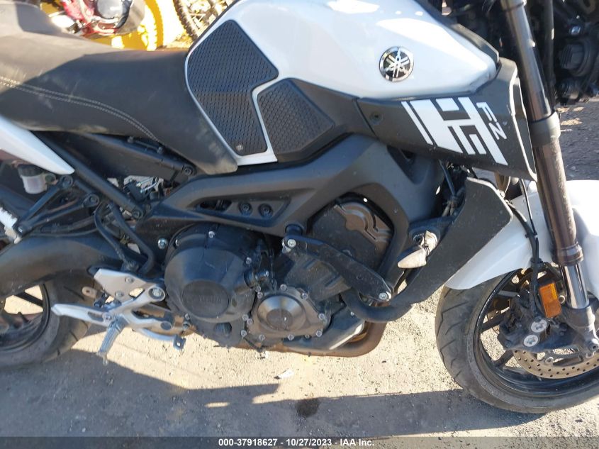 2017 Yamaha Fz09 C VIN: JYARN53Y5HA000388 Lot: 37918627