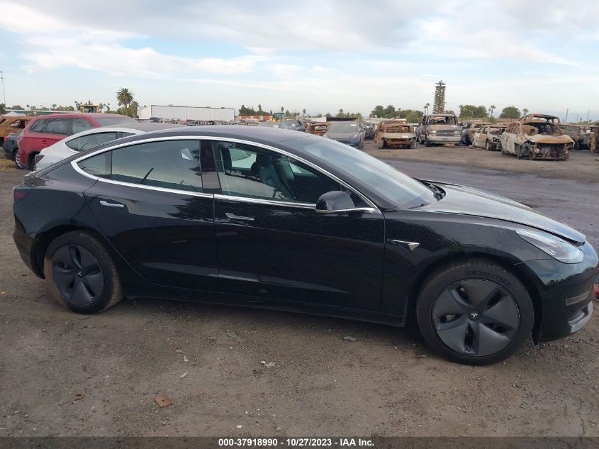 2018 Tesla Model 3 VIN: 5YJ3E1EA8JF040299 Lot: 37918990