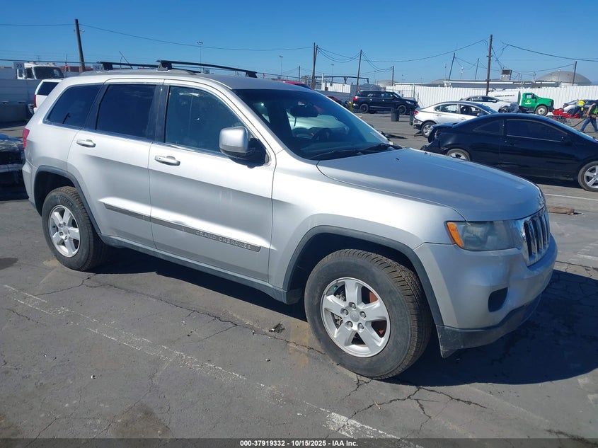 JEEP GRAND CHEROKEE LAREDO