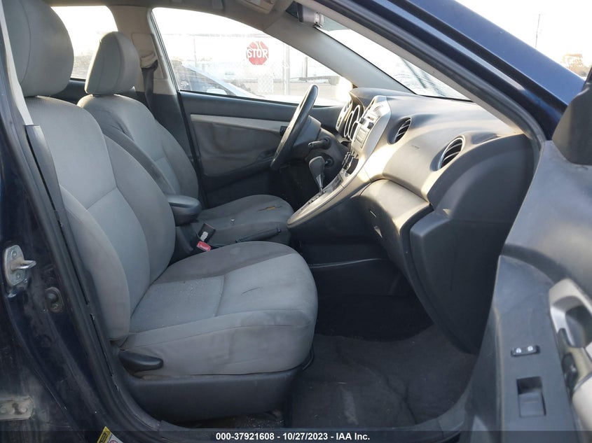 2009 Toyota Matrix VIN: 2T1KU40E99C147677 Lot: 37921608