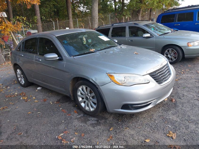 2013 Chrysler 200 Touring VIN: 1C3CCBBB0DN666173 Lot: 37922094