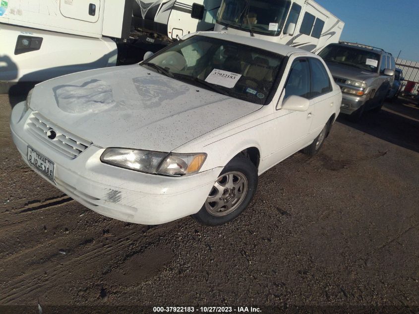 1999 Toyota Camry Le/Xle/Ce VIN: 4T1BG28K6XU887561 Lot: 37922183