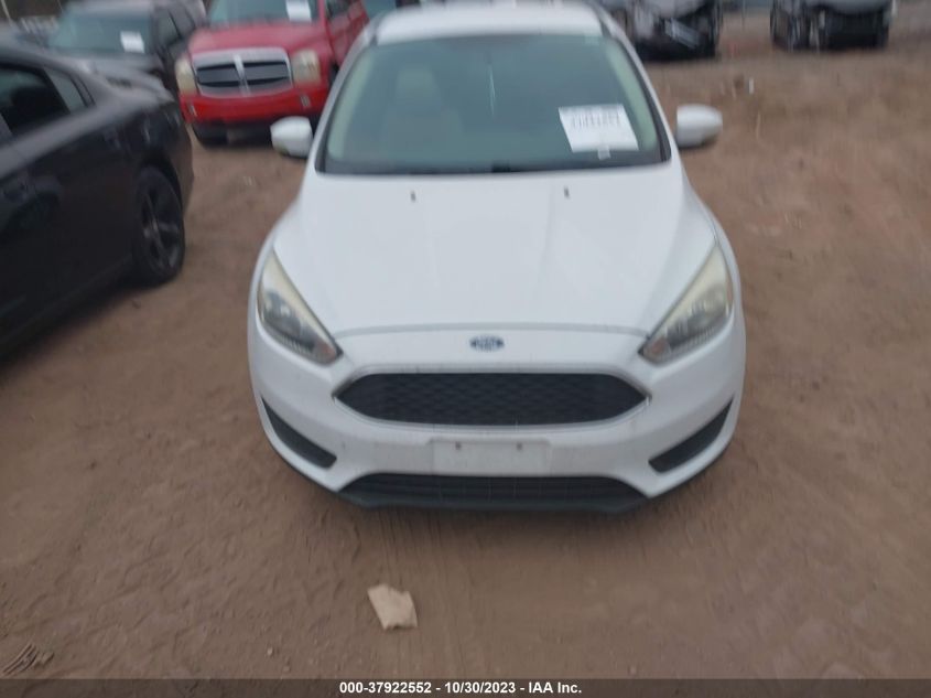 2016 Ford Focus Se VIN: 1FADP3K28GL266250 Lot: 37922552