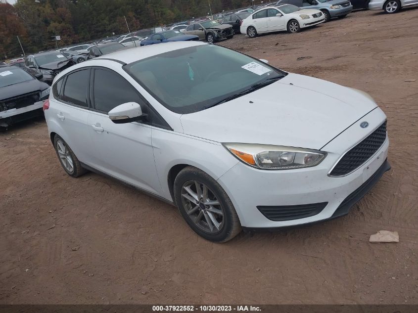 2016 Ford Focus Se VIN: 1FADP3K28GL266250 Lot: 37922552