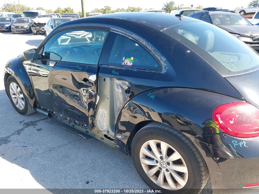 2016 Volkswagen Beetle Coupe 1.8T Wolfsburg Edition VIN: 3VWF17ATXGM610663 Lot: 37923200