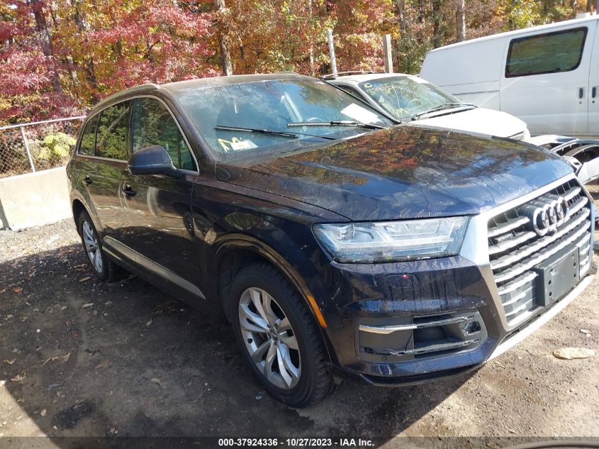 2017 Audi Q7 3.0T Premium VIN: WA1LAAF77HD037517 Lot: 37924336