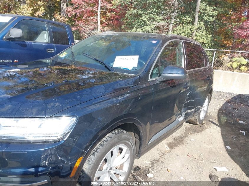 2017 Audi Q7 3.0T Premium VIN: WA1LAAF77HD037517 Lot: 37924336