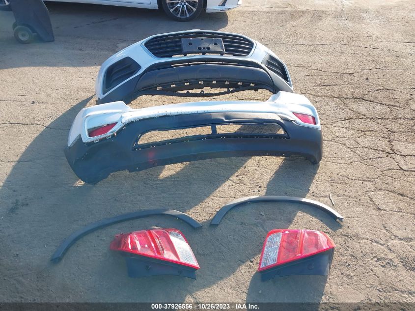 2019 Chevrolet Trax Ls VIN: 3GNCJKSB8KL379573 Lot: 37926556