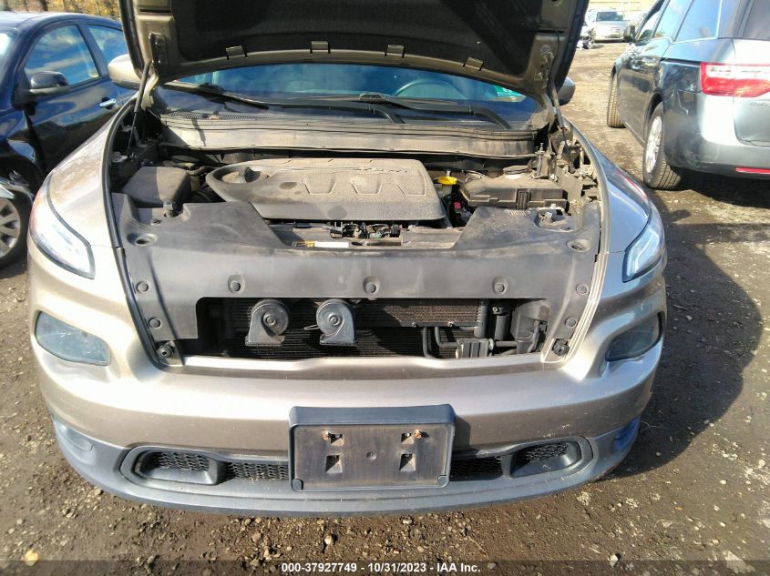 2016 Jeep Cherokee Latitude VIN: 1C4PJMCSXGW304122 Lot: 37927749