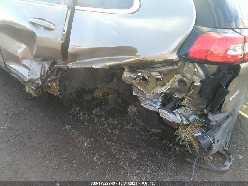 2016 Jeep Cherokee Latitude VIN: 1C4PJMCSXGW304122 Lot: 37927749