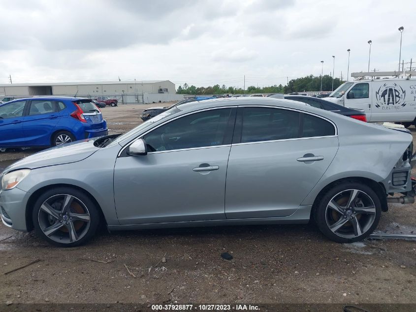 2013 Volvo S60 T6/T6 Platinum/T6 Premier Plus/T6 R-Design/T6 R-Design Platinum VIN: YV1902FH0D2187633 Lot: 37928877