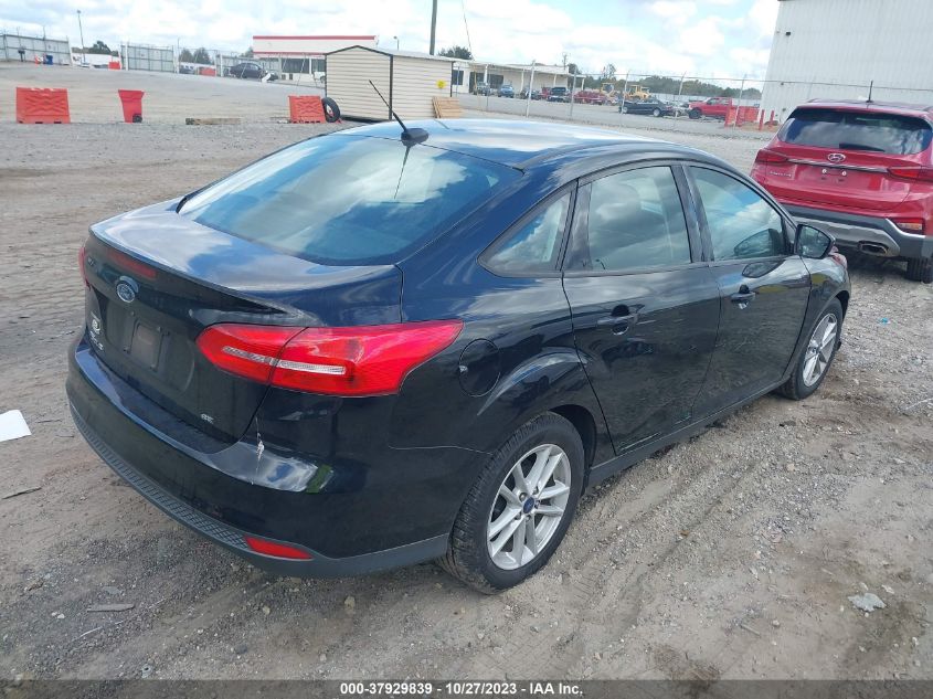 1FADP3F25JL214303 2018 Ford Focus Se