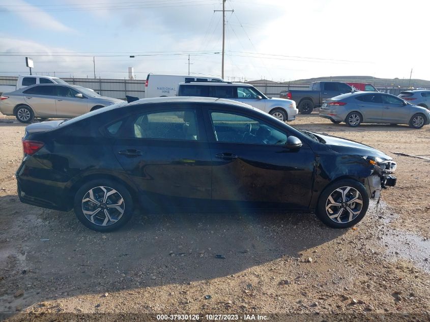 3KPF24AD5ME378017 2021 Kia Forte Lxs