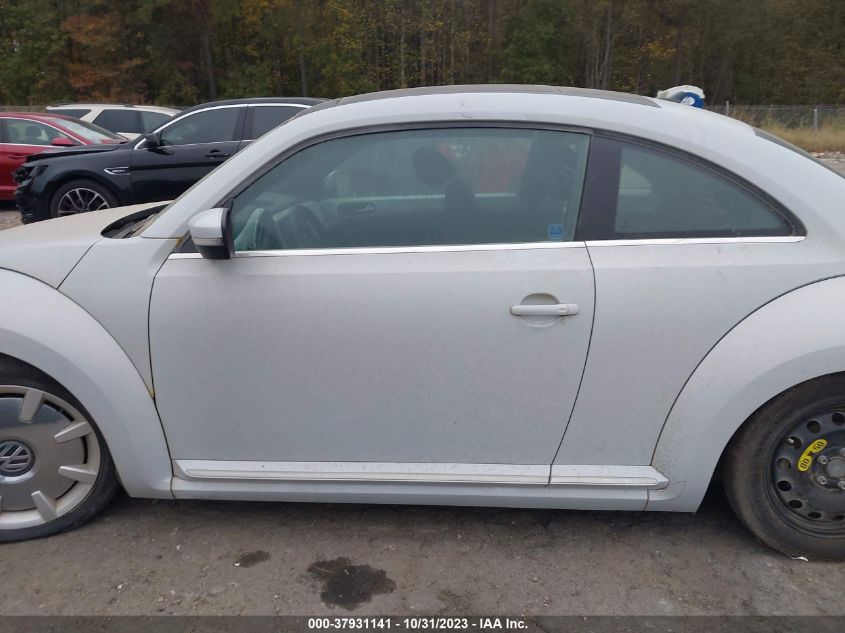 2018 Volkswagen Beetle Se VIN: 3VWJD7AT8JM726677 Lot: 37931141