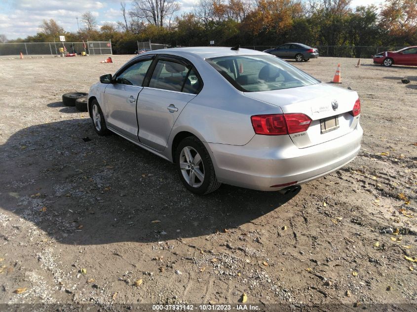 2011 Volkswagen Jetta 2.0L Tdi VIN: 3VWLL7AJ7BM127085 Lot: 37931142