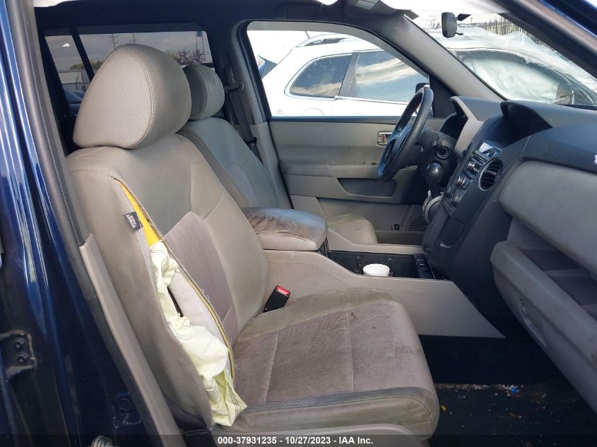 5FNYF4H4XFB008214 2015 Honda Pilot Ex