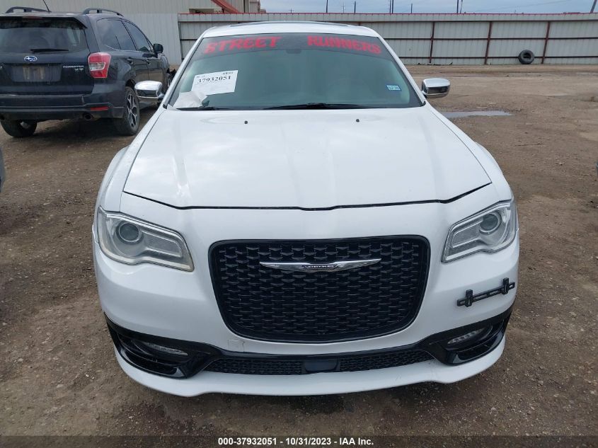 2017 Chrysler 300 300C VIN: 2C3CCAEG4HH632561 Lot: 37932051