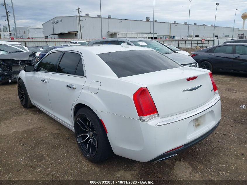 2017 Chrysler 300 300C VIN: 2C3CCAEG4HH632561 Lot: 37932051