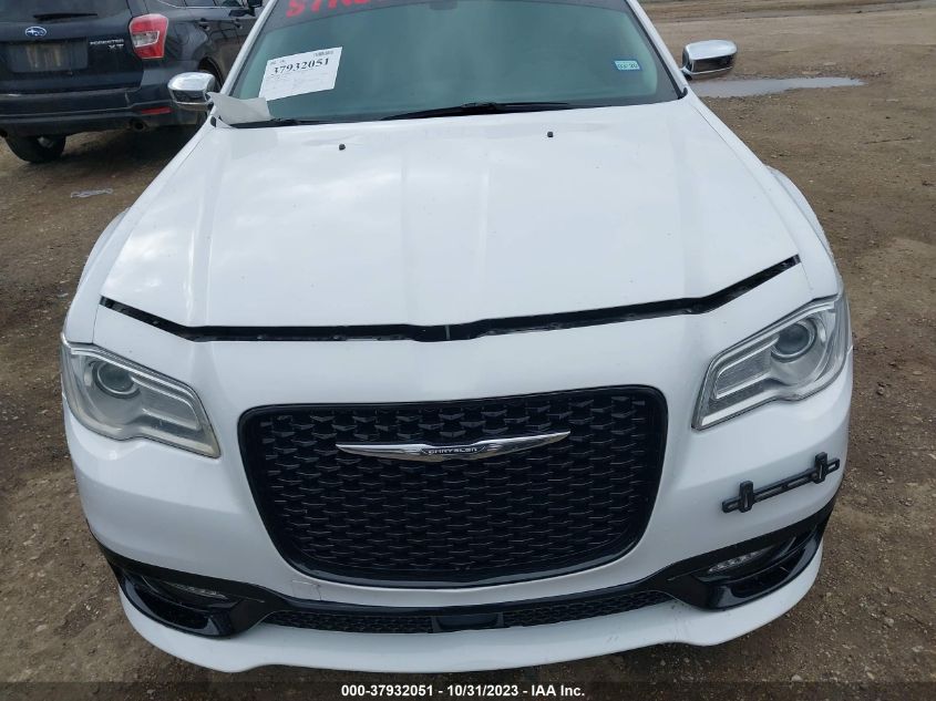 2017 Chrysler 300 300C VIN: 2C3CCAEG4HH632561 Lot: 37932051