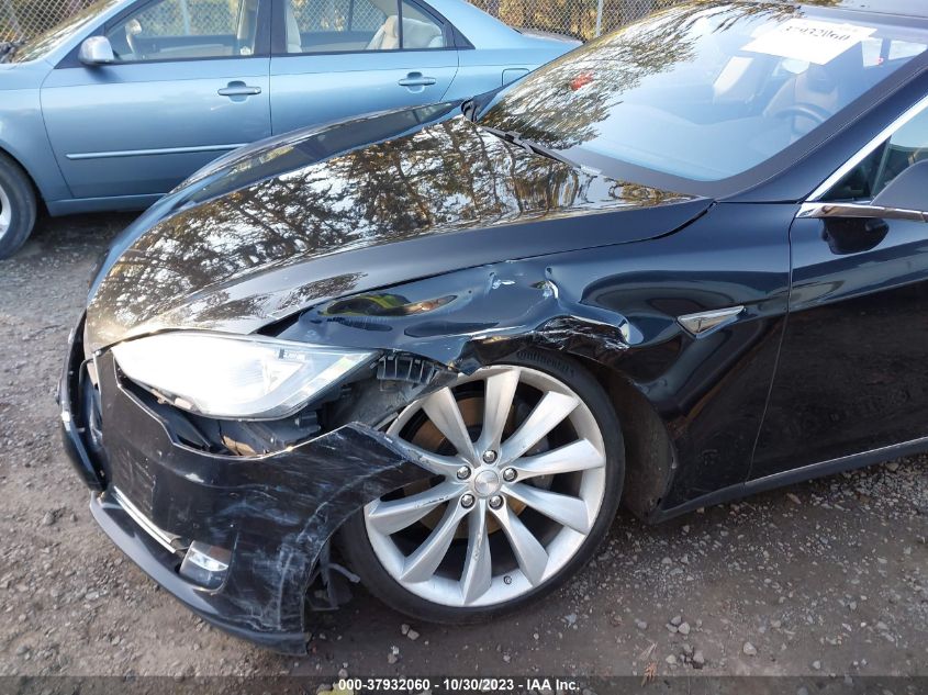 2015 Tesla Model S 85D/70D/90D/P90D VIN: 5YJSA1E27FF101181 Lot: 37932060