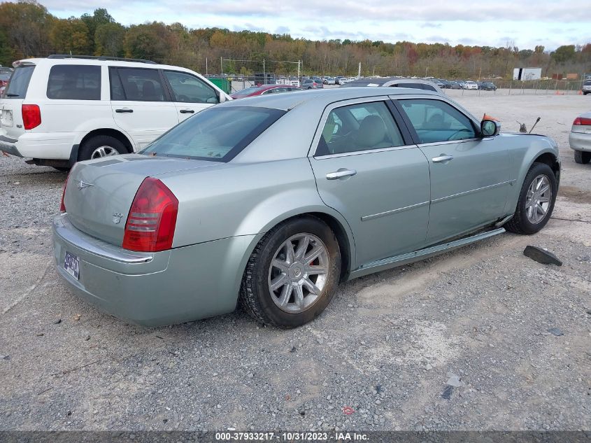 2005 Chrysler 300C VIN: 2C3AA63H15H520785 Lot: 37933217