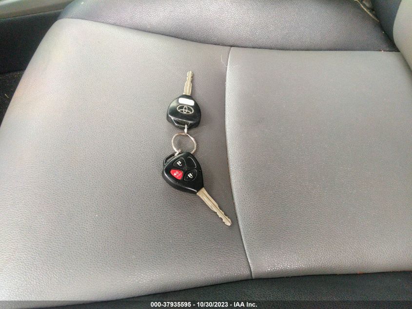 2015 Toyota 4Runner Limited/Trail/Sr5 VIN: JTEBU5JR8F5214751 Lot: 37935595