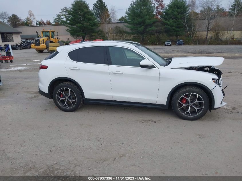 2018 Alfa Romeo Stelvio Ti VIN: ZASFAKBN0J7C14904 Lot: 37937396