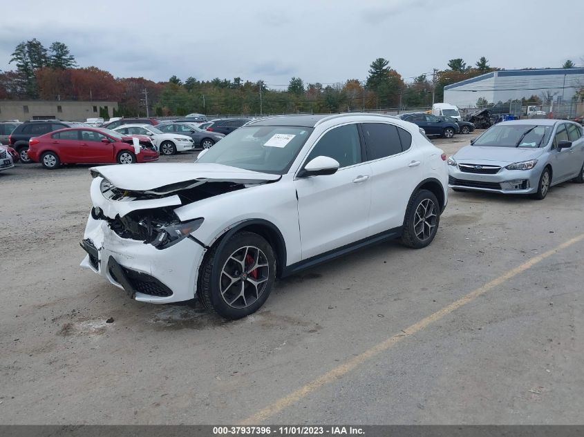 2018 Alfa Romeo Stelvio Ti VIN: ZASFAKBN0J7C14904 Lot: 37937396