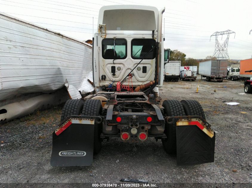 2016 Freightliner Cascadia 113 VIN: 1FUBGBDV6GLHB3359 Lot: 37938470