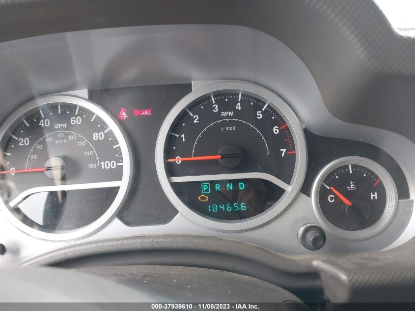 2007 Jeep Wrangler Unlimited Sahara VIN: 1J4GB59117L102749 Lot: 37939610