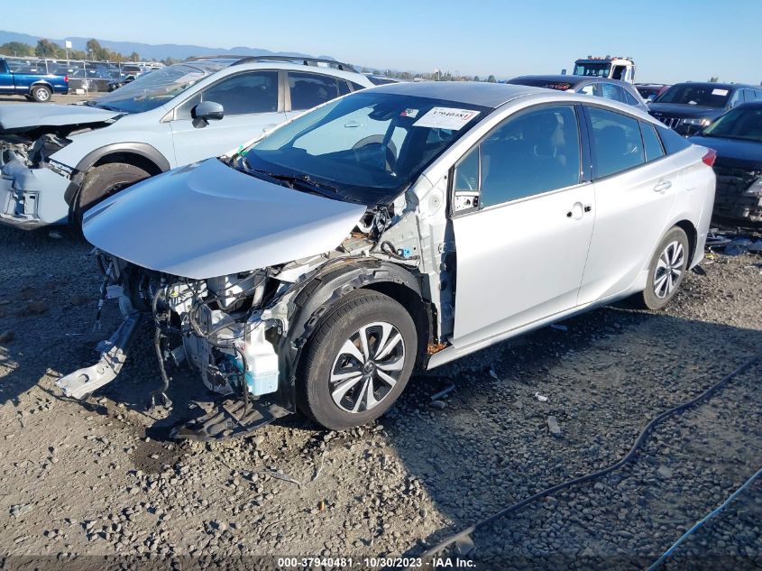 2018 Toyota Prius Prime Plus/Premium/Advanced VIN: JTDKARFP3J3083938 Lot: 37940481