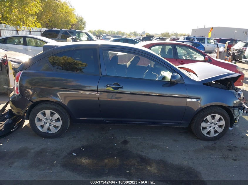 2011 Hyundai Accent Gs VIN: KMHCM3AC1BU191852 Lot: 37942404