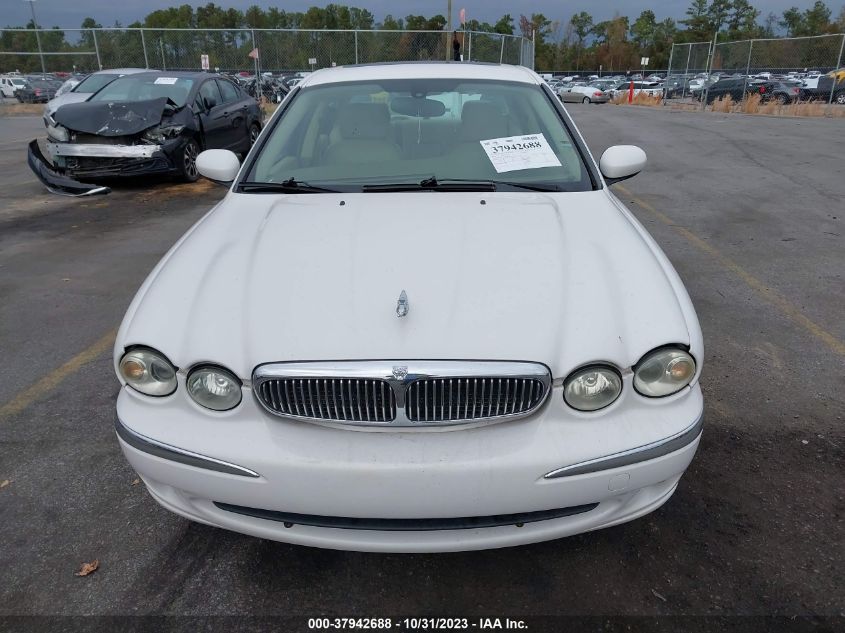 2004 Jaguar X-Type VIN: SAJEA51C34WD61688 Lot: 37942688