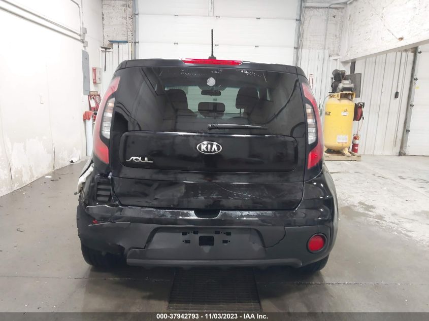 2018 Kia Soul Base VIN: KNDJN2A22J7575517 Lot: 37942793