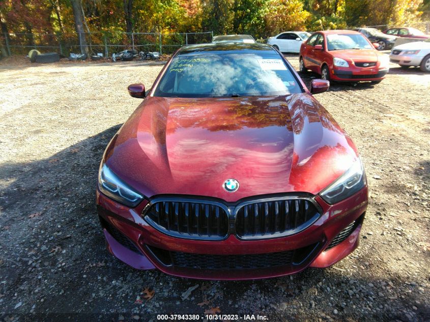 WBAGV8C05NCJ95140 2022 BMW 8 Series M850I