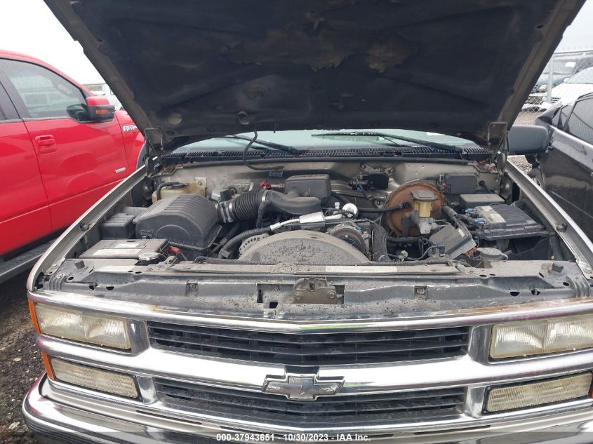 1999 Chevrolet Suburban VIN: 3GNFK16R3XG230760 Lot: 37943651