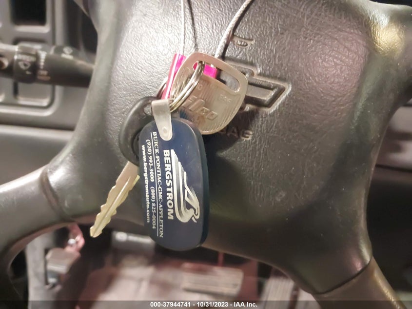 1999 Chevrolet Silverado 1500 VIN: 1GCEC14W7XE224493 Lot: 37944741