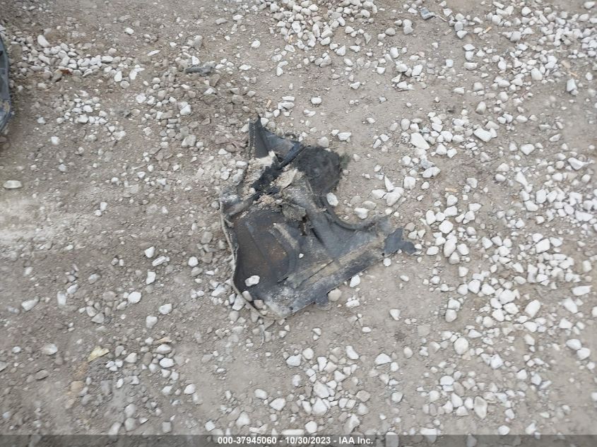 2016 Jeep Cherokee Latitude VIN: 1C4PJLCB3GW137080 Lot: 37945060