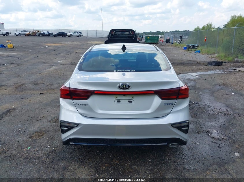 2021 Kia Forte Lxs VIN: 3KPF24AD3ME335179 Lot: 37945110