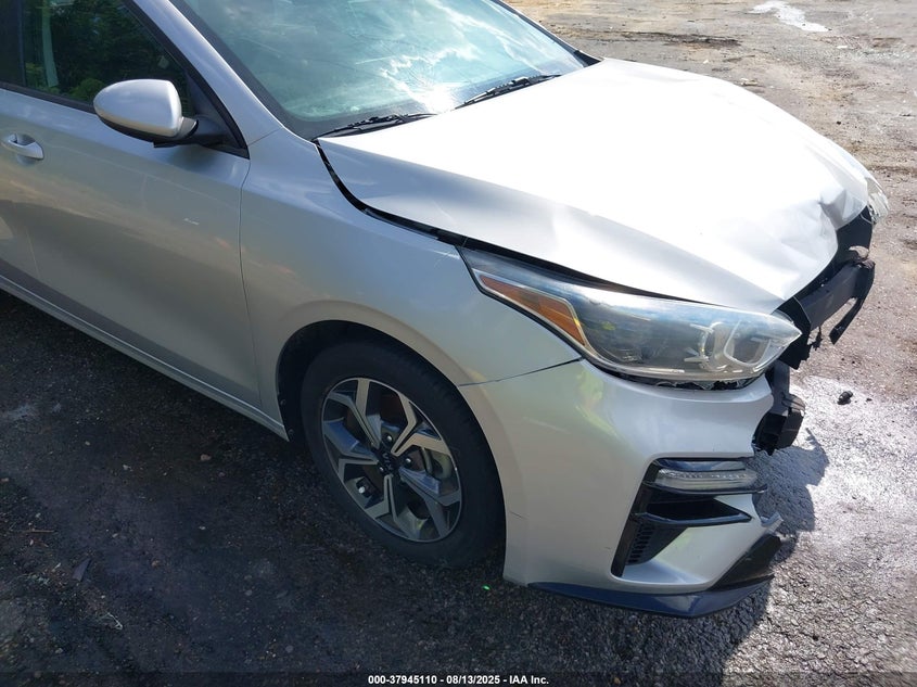 2021 Kia Forte Lxs VIN: 3KPF24AD3ME335179 Lot: 37945110