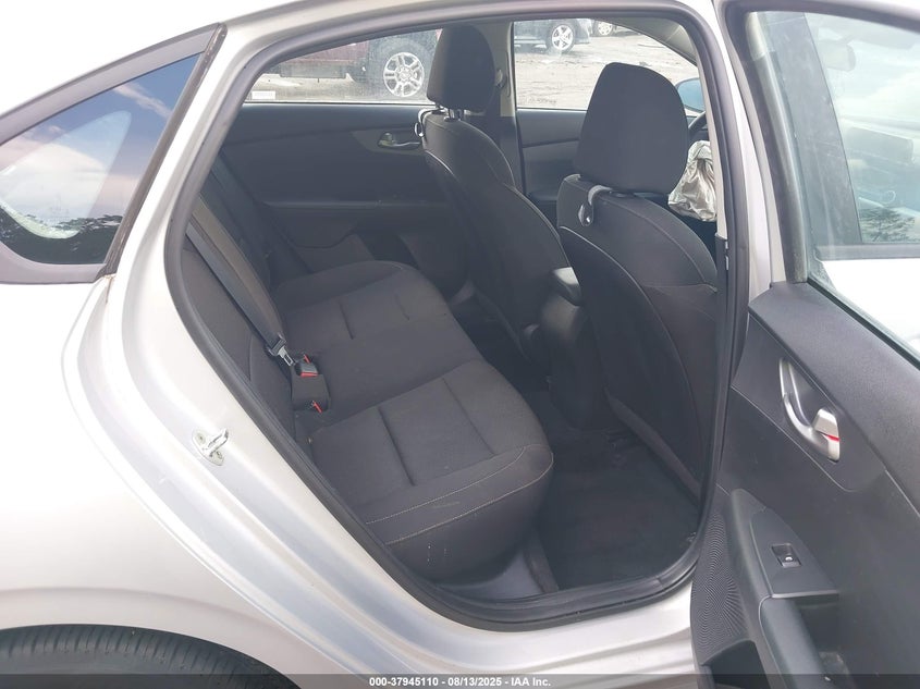 2021 Kia Forte Lxs VIN: 3KPF24AD3ME335179 Lot: 37945110