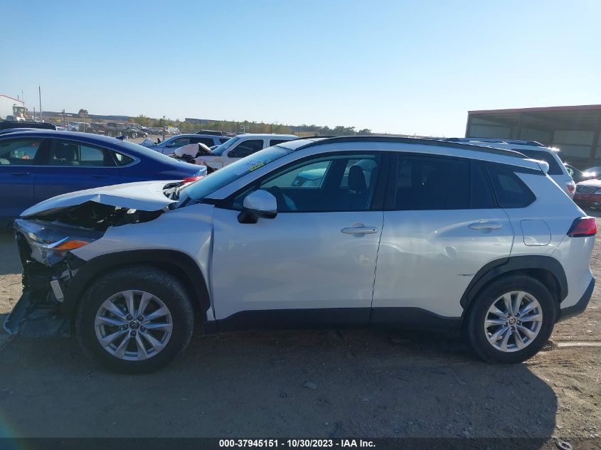 2022 Toyota Corolla Cross Le VIN: 7MUBAABG5NV002522 Lot: 37945151