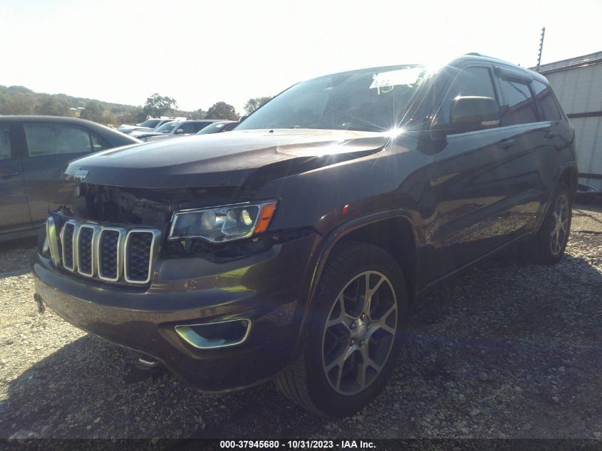 2018 Jeep Grand Cherokee Sterling Edition 4X4 VIN: 1C4RJFBG0JC210812 Lot: 37945680