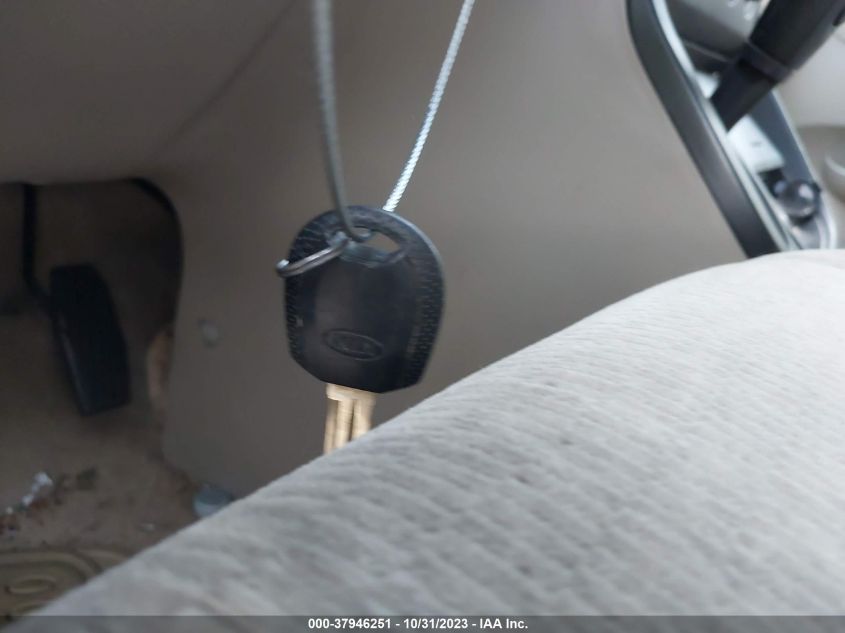 2005 Kia Sedona Lx/Ex VIN: KNDUP131656649717 Lot: 37946251